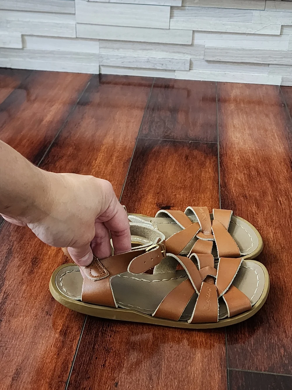 Salt Water Sandals Original Brown Leather Kids Sandals Size 2
